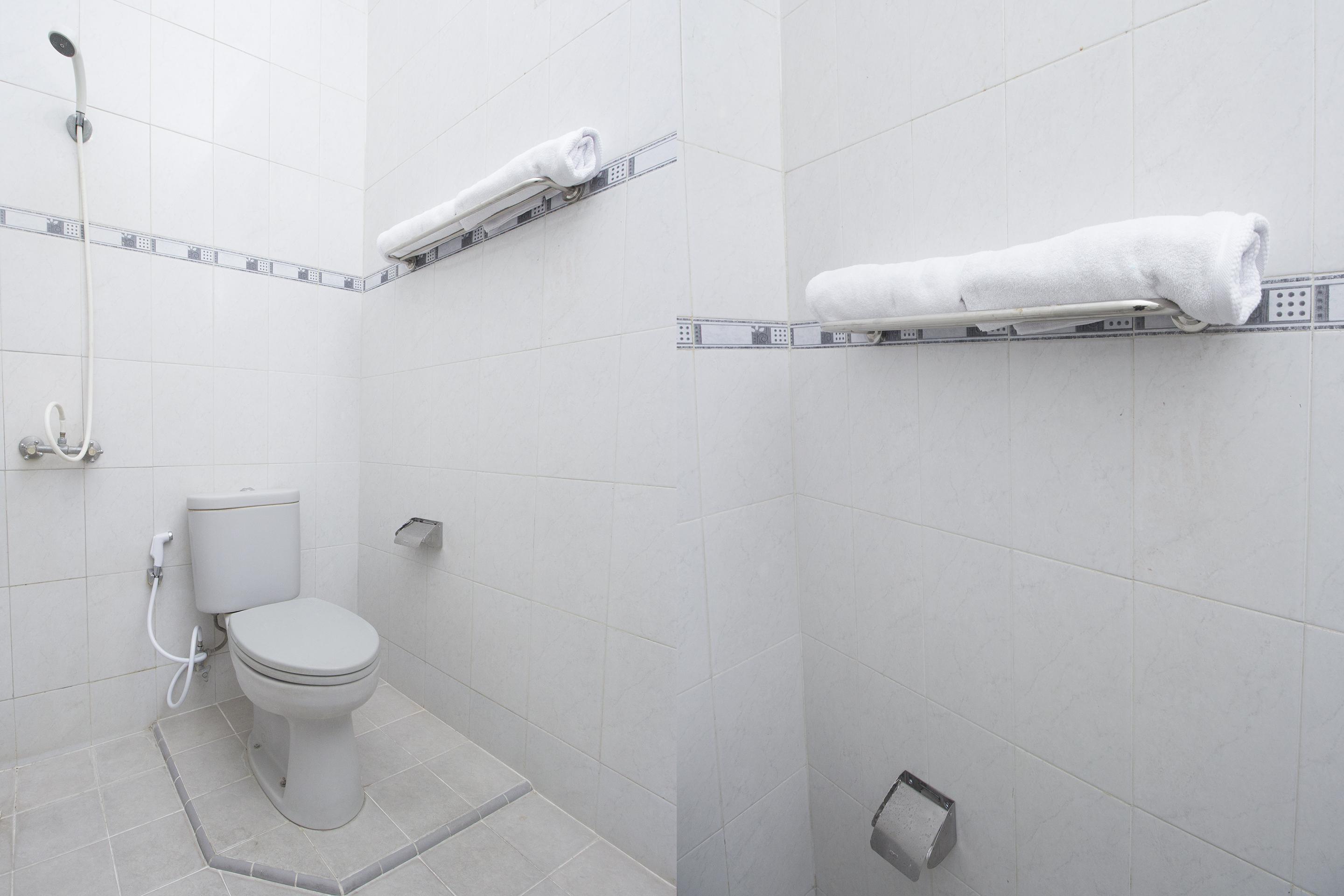 Hotel Dewi Sri Redpartner Джокьякарта Экстерьер фото